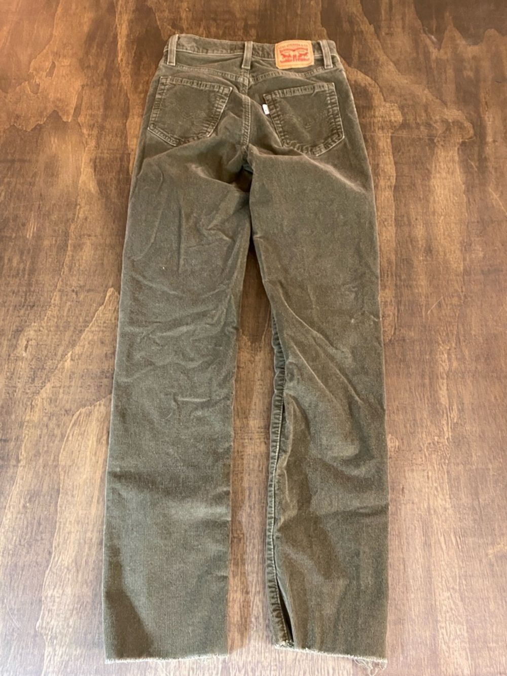 Levi’s High Rise Straight Olive Green Corduroy Pants - Picture 5 of 5